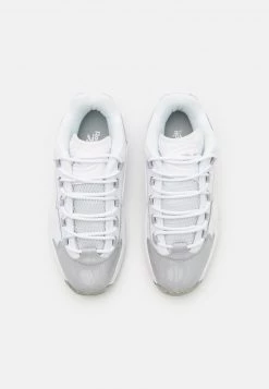 Reebok Classic Homme QUESTION LOW Baskets Basses Footwear White/pure Grey 3/pure Grey 2 9 Reebok Classic Homme QUESTION LOW Baskets Basses Footwear White/pure Grey 3/pure Grey 2 -Reebok Classic Soldes Magasin 83d0ef9be7834e35b2d25782e16cb992