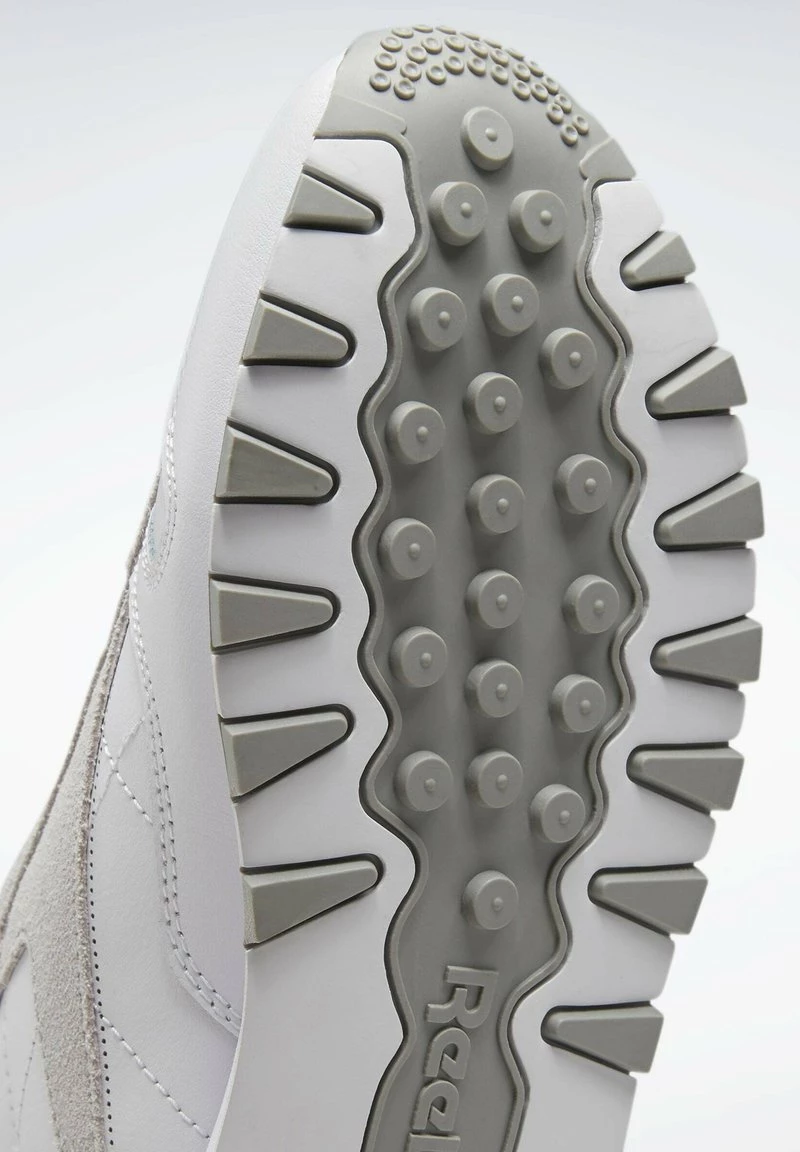 Reebok Classic Unisex Baskets Basses White 9 Reebok Classic Unisex Baskets Basses White – Image 9