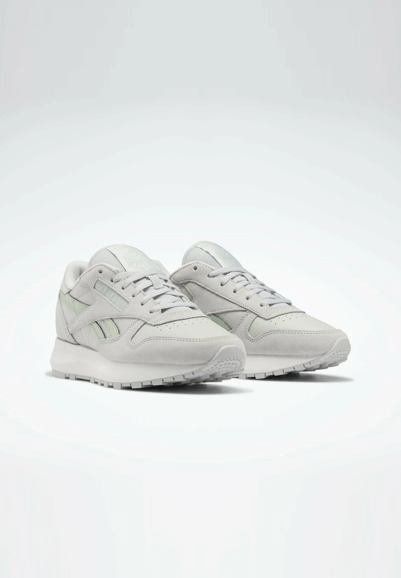 Reebok Classic CLASSIC SP Baskets Basses Grey Femme 5 Reebok Classic CLASSIC SP Baskets Basses Grey Femme – Image 5