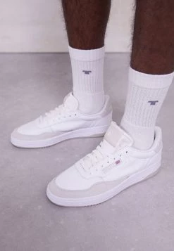 Reebok Classic COURT PEAK UNISEX Baskets Basses White -Reebok Classic Soldes Magasin 86757e1a9e38417a80f4d3f77302eefa