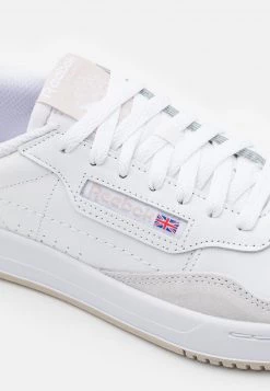 Reebok Classic COURT PEAK UNISEX Baskets Basses White -Reebok Classic Soldes Magasin 86b0f97cb82d4034a289540854e7195f