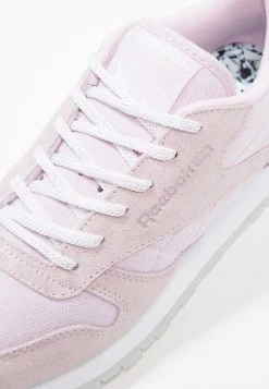 Reebok Classic Femme CL LEATHER SEA WORN Baskets Basses Purple/white -Reebok Classic Soldes Magasin 8b5785973d294816aa08f20de7088cf5