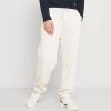 Reebok Classic Homme CLASSIC NATURAL DYE SEASONAL Pantalon De Survêtement Offwhite