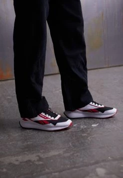 Reebok Classic Unisex Baskets Basses Core Black/ftwr White/vector Red 10 Reebok Classic Unisex Baskets Basses Core Black/ftwr White/vector Red -Reebok Classic Soldes Magasin 91c7ce6c9c1e4a23a1cddf2ce99cf13c