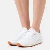 Reebok Classic Femme CLASSIC Baskets Basses Footwear White/pure Grey