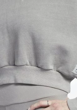 Reebok Classic Sweat à Capuche Grey Femme 11 Reebok Classic Sweat à Capuche Grey Femme -Reebok Classic Soldes Magasin a2dd1491f76b49349fb4985ca2e32f76