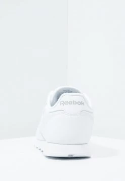 Reebok Classic Unisex CLASSIC Baskets Basses White -Reebok Classic Soldes Magasin a2e4f5787063426ab1768cc3eaf25a20