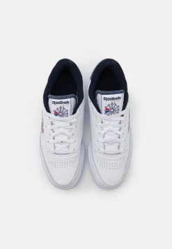 Reebok Classic CLUB C 85 UNISEX Baskets Basses White/vector Navy 9 Reebok Classic CLUB C 85 UNISEX Baskets Basses White/vector Navy -Reebok Classic Soldes Magasin a3d84fbd423f49108c647e3e1b6f7bd4