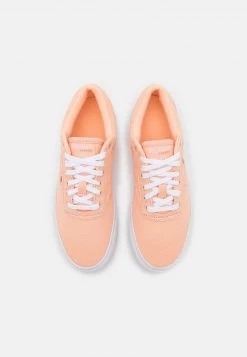 Reebok Classic Femme CLUB C COAST Baskets Basses Aura Orange/footwear White -Reebok Classic Soldes Magasin a419fefc160c440b97102648e0cb9201