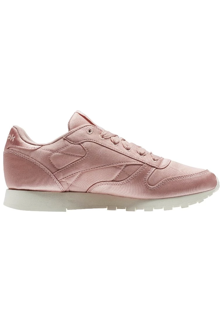 Reebok Classic Femme Baskets Basses Pink 6 Reebok Classic Femme Baskets Basses Pink – Image 6
