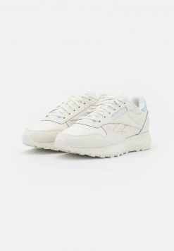 Reebok Classic CLASSIC SP Baskets Basses Chalk/glass Blue Femme -Reebok Classic Soldes Magasin a66fbd1702424eb785947f0d20c50e54