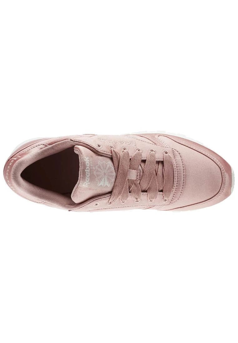 Reebok Classic Femme Baskets Basses Pink 2 Reebok Classic Femme Baskets Basses Pink – Image 2