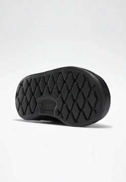 Reebok Classic Baskets Basses Black Unisex -Reebok Classic Soldes Magasin aadda993f9bd45cfa0bdfa1ff1424db8