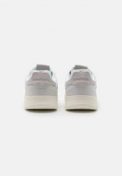 Reebok Classic CLUB C LEGACY UNISEX Baskets Basses White/chalk 14 Reebok Classic CLUB C LEGACY UNISEX Baskets Basses White/chalk -Reebok Classic Soldes Magasin af422f97dc334ef8a9674fab2ca837cb