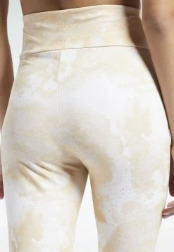 Reebok Classic Legging Beige Femme 11 Reebok Classic Legging Beige Femme -Reebok Classic Soldes Magasin b0d1f837ef174593a81bc42d36699318