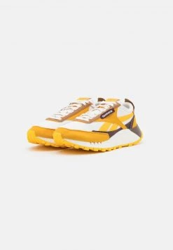 Reebok Classic CLASSIC LEGACY UNISEX Baskets Basses Chalk/bright Ocre/always Yellow/bright Brown -Reebok Classic Soldes Magasin b0fe713a38bf41f6a7f50c7e69b15705