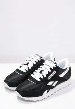 Reebok Classic CLASSIC LEATHER NYLON BREATHABLE UPPER SHOES Baskets Basses Black/white Femme 8 Reebok Classic CLASSIC LEATHER NYLON BREATHABLE UPPER SHOES Baskets Basses Black/white Femme -Reebok Classic Soldes Magasin ba0ddd37c31c48f88cbaf82c4de4a6bd