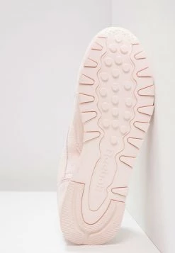 Reebok Classic Femme Baskets Basses Pale Pink/chalk Pink -Reebok Classic Soldes Magasin bf06f6ae807d40479cd1fbf4b0a0dfb4