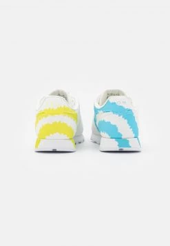 Femme COLLINA STRADA X REEBOK CLASSIC LEATHER Baskets Basses Footwear White/digital Blue/acid Yellow -Reebok Classic Soldes Magasin bf0c36b9f5994bf2a4f788ce08ded550