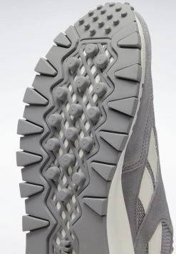 Reebok Classic CLASSIC LEGACY UNISEX Baskets Basses Mgh Solid Grey/pure Grey/chalk -Reebok Classic Soldes Magasin bf41f41262214b82a05b677ae23e83f6