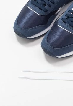 Reebok Classic CL NYLON UNISEX Baskets Basses Panton -Reebok Classic Soldes Magasin c534053b11ea4c7c9be0562eb8781e37