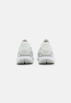 Reebok Classic LEGACY GROW UNISEX Baskets Basses Footwear White/pure Grey/opal Glow -Reebok Classic Soldes Magasin c7edbf21e76746da9c3337b892de5705
