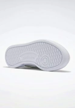 Reebok Classic Baskets Basses White Femme 13 Reebok Classic Baskets Basses White Femme -Reebok Classic Soldes Magasin c7f4c0dd792b44798887d7c9f40a663a