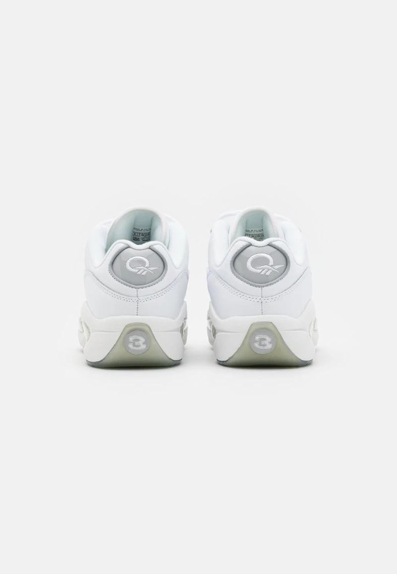 Reebok Classic Homme QUESTION LOW Baskets Basses Footwear White/pure Grey 3/pure Grey 2 3 Reebok Classic Homme QUESTION LOW Baskets Basses Footwear White/pure Grey 3/pure Grey 2 – Image 3