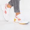 Reebok Classic AZTREK Baskets Basses White/stellar Pink Unisex
