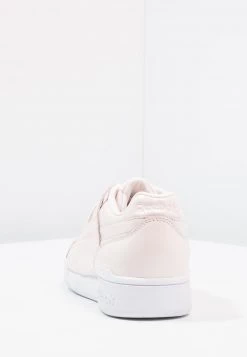 Reebok Classic Femme W/O LO PLUS IRIDESCENT Baskets Basses Pale Pink/white 9 Reebok Classic Femme W/O LO PLUS IRIDESCENT Baskets Basses Pale Pink/white -Reebok Classic Soldes Magasin cc6296ccd4484e869b80416700b337a8