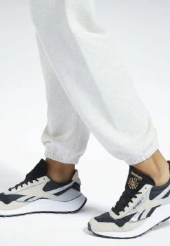 Reebok Classic Pantalon De Survêtement White Femme -Reebok Classic Soldes Magasin cdb31f62a1e143b990f0a66eddef4994