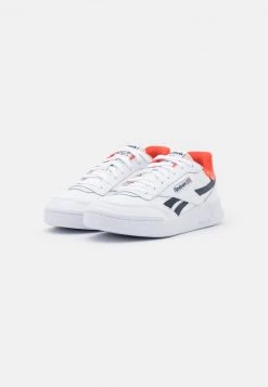 Reebok Classic CLUB C LEGACY REVENGE Baskets Basses Footwear White/vector Navy/dynamic Red Unisex -Reebok Classic Soldes Magasin d021938dd04c4aa2a11cdb6f987599b1