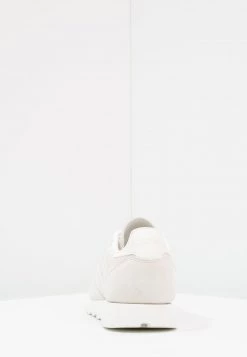 Reebok Classic Baskets Basses Chalk/sandstone Femme -Reebok Classic Soldes Magasin d56377ea41874ac4bc1428f4cbb607bd