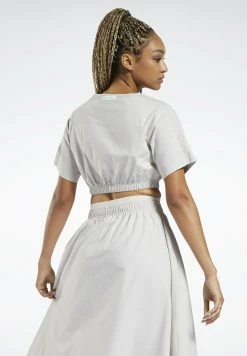 Reebok Classic T Shirt Basique Grey Femme -Reebok Classic Soldes Magasin d5baf336b11a41c1b69558ca2bea7c7c