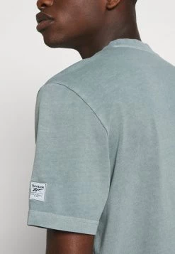 Reebok Classic Homme TEE T Shirt Basique Midnight Pine -Reebok Classic Soldes Magasin d5f002afa1a441ba9353c8bd2e9ca4a5