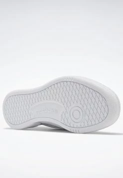 Reebok Classic CLUB C 85 Baskets Basses Ftwr White/ftwr White/core Black Unisex -Reebok Classic Soldes Magasin d86d11ddc5cf4928aa41bcf3239ff25d