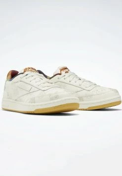 Reebok Classic Unisex CLUB C 85 KUNG FU PANDA Baskets Basses White 15 Reebok Classic Unisex CLUB C 85 KUNG FU PANDA Baskets Basses White -Reebok Classic Soldes Magasin d9c530943a87410bbfdd8288d87b2b0f