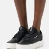 Reebok Classic Femme CLUB C DOUBLE GEO Baskets Basses Core Black/chalk