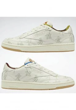 Reebok Classic Unisex KUNG FU PANDA CLUB C 85 SHOES Baskets Basses White 16 Reebok Classic Unisex KUNG FU PANDA CLUB C 85 SHOES Baskets Basses White -Reebok Classic Soldes Magasin dcecf2264b0648ce9e00145fb0700b52