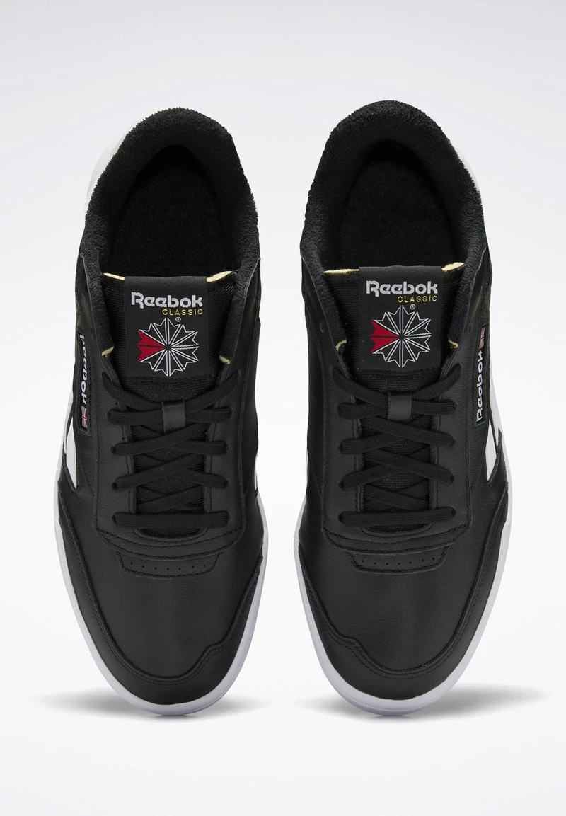 Reebok Classic CLUB C LEGACY REVENGE Baskets Basses Core Black/ftwr White/ftwr White Unisex 4 Reebok Classic CLUB C LEGACY REVENGE Baskets Basses Core Black/ftwr White/ftwr White Unisex – Image 4