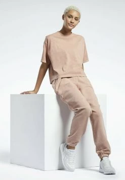 Reebok Classic T Shirt Basique Red Femme 15 Reebok Classic T Shirt Basique Red Femme -Reebok Classic Soldes Magasin de620fd7a50847f78a97780f931468a7