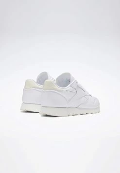 Reebok Classic Femme CLASSIC LEATHER SHOES Baskets Basses White -Reebok Classic Soldes Magasin e15bbb142c3844ef8ccf9aaf08c8e4ea