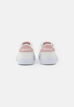 Reebok Classic COURT PEAK Baskets Basses Chalk/pantone Femme 9 Reebok Classic COURT PEAK Baskets Basses Chalk/pantone Femme -Reebok Classic Soldes Magasin e3eb8be536624005bbc86a875cbaca71