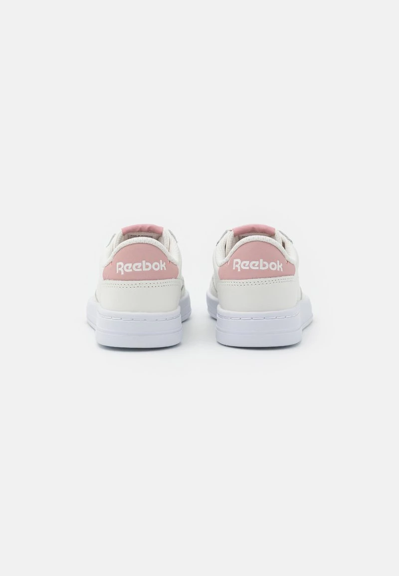 Reebok Classic COURT PEAK Baskets Basses Chalk/pantone Femme 4 Reebok Classic COURT PEAK Baskets Basses Chalk/pantone Femme – Image 4