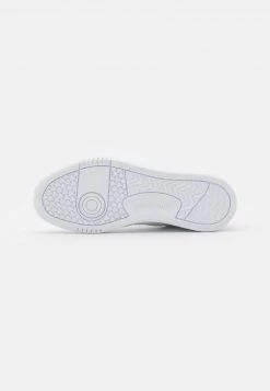 Reebok Classic COURT PEAK Baskets Basses White Femme 8 Reebok Classic COURT PEAK Baskets Basses White Femme -Reebok Classic Soldes Magasin e5296f2ca92543bda228e75cd3fba1fd