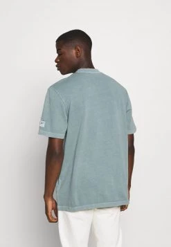 Reebok Classic Homme TEE T Shirt Basique Midnight Pine -Reebok Classic Soldes Magasin e880542c4326468abf6cef97ee6c59bb