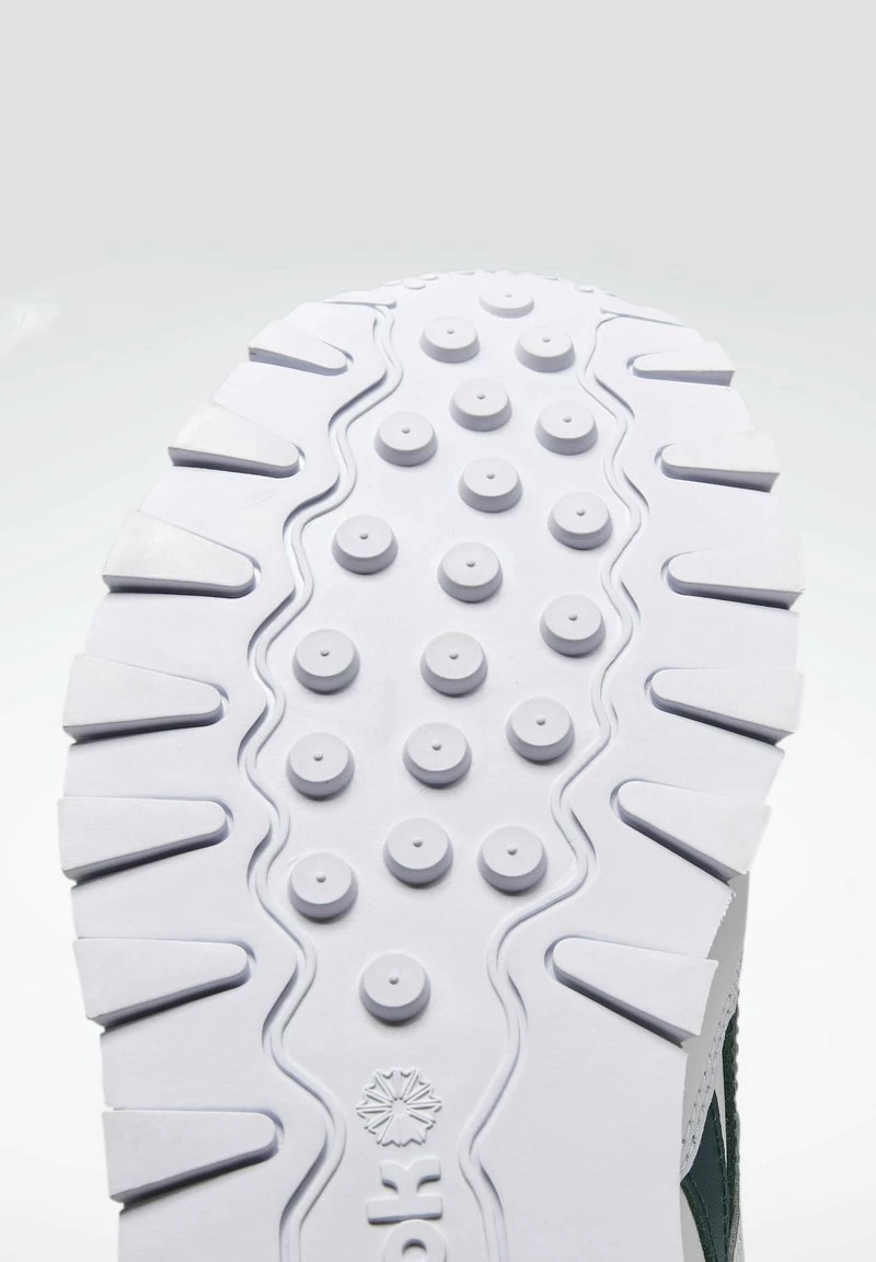 Reebok Classic CLASSIC LEATHER SHOES Baskets Basses White Homme 7 Reebok Classic CLASSIC LEATHER SHOES Baskets Basses White Homme – Image 7