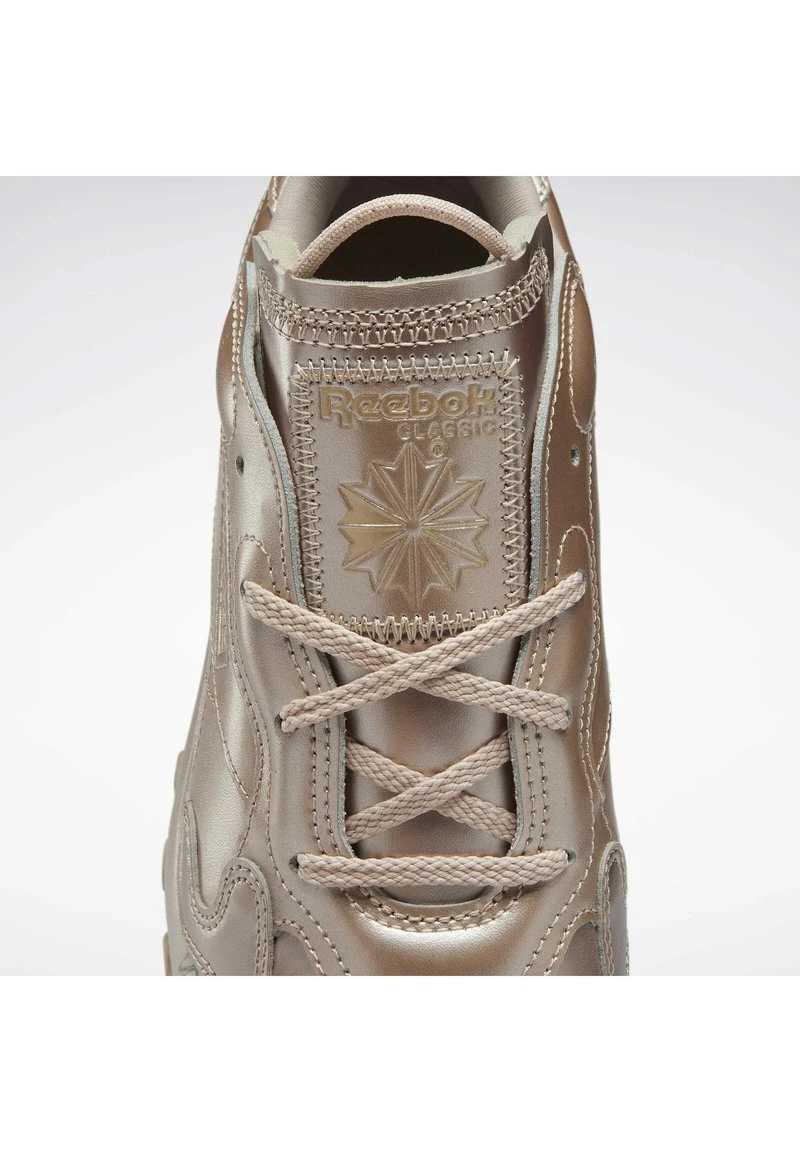 Reebok Classic Femme Baskets Basses Pink 9 Reebok Classic Femme Baskets Basses Pink – Image 9