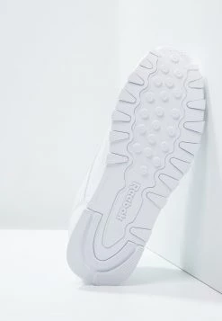 Reebok Classic Unisex CLASSIC Baskets Basses White -Reebok Classic Soldes Magasin ef368905c9d34151ab9f523f1620b400