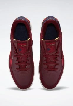 Reebok Classic CLUB C REVENGE Baskets Basses Classic Burgundy/cherry/vector Navy Unisex -Reebok Classic Soldes Magasin eff5cbd8326d45de855090b6abecd44f